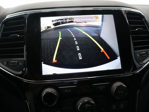 Used 2021 Jeep Grand Cherokee Laredo X RWD image 13