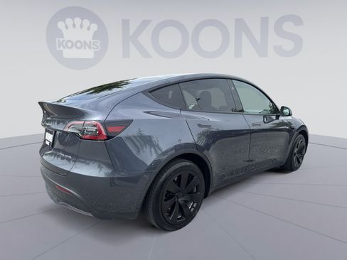 Used 2023 Tesla Model Y Long Range AWD/4WD image 7