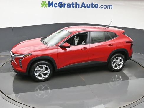 New 2026 Chevrolet Trax LS w/ LS Convenience Package image 18