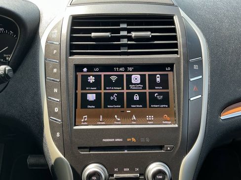Used 2019 Lincoln MKC Select w/ Select Plus Package AWD/4WD image 25