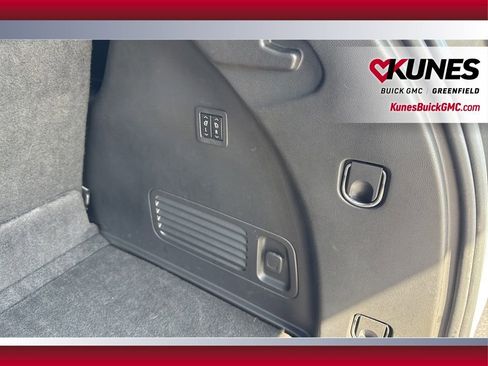 Used 2022 Buick Enclave Premium AWD/4WD image 38