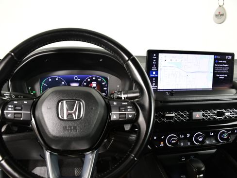 Used 2023 Honda Accord Touring image 16