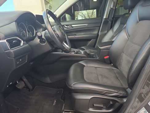 Used 2017 MAZDA CX-5 Touring w/ Preferred Equipment Package image 12