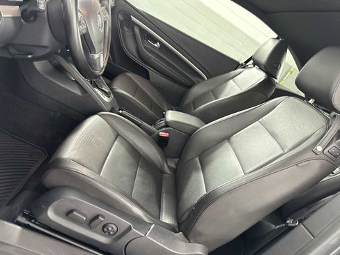 Used 2014 Volkswagen Eos Komfort image 11