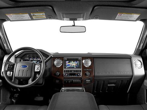 Used 2014 Ford F250 XLT w/ XLT Premium Package AWD/4WD image 7