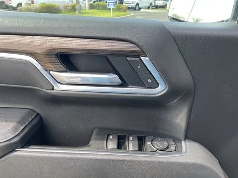Used 2025 Chevrolet Silverado 1500 LT AWD/4WD image 23