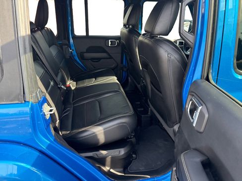 Used 2021 Jeep Wrangler Unlimited Sahara w/ Cold Weather Group image 20