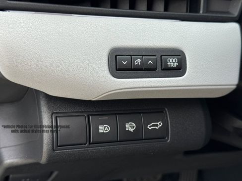 New 2026 Subaru Solterra Premium image 17