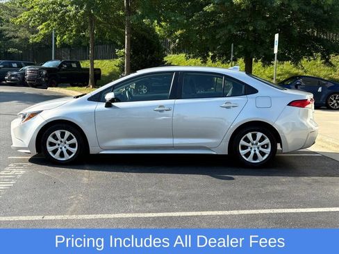 Used 2024 Toyota Corolla LE FWD image 5