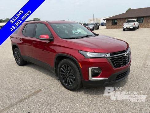 Used 2023 Chevrolet Traverse RS w/ LPO, Floor Liner Package AWD/4WD image 8