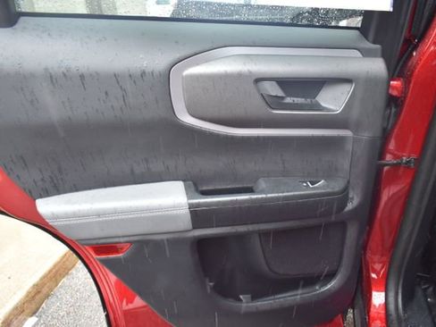 Used 2025 Ford Bronco Sport Badlands image 33