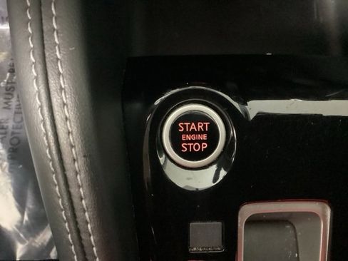 Used 2018 Nissan Kicks S image 22