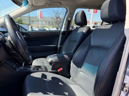 Used 2018 Subaru Outback 3.6R Limited AWD/4WD image 15