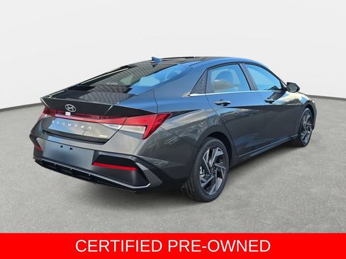 Used 2026 Hyundai Elantra Limited FWD image 5
