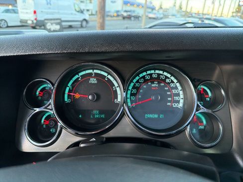 Used 2008 HUMMER H2 SUT image 28