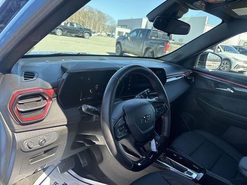 Used 2024 Chevrolet TrailBlazer RS w/ Driver Confidence Package AWD/4WD image 10