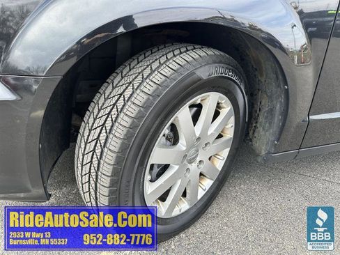 Used 2012 Chrysler Town & Country Touring-L w/ Entertainment Group #2 image 24