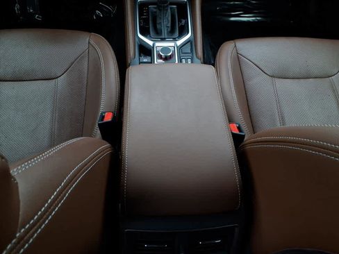 Used 2020 Subaru Forester Touring image 31