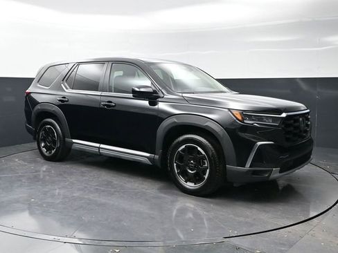 Certified 2025 Honda Pilot EX-L image 3