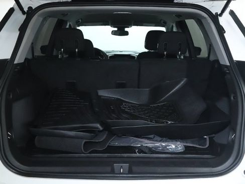 Used 2020 GMC Terrain SLE AWD/4WD image 31