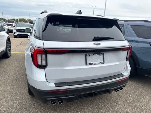 New 2026 Ford Explorer ST w/ Sun And Sound Package AWD/4WD image 10