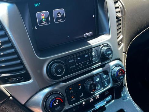 Used 2019 Chevrolet Suburban LT AWD/4WD image 30