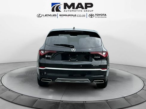 Used 2025 Acura MDX SH-AWD w/ Technology Package image 4