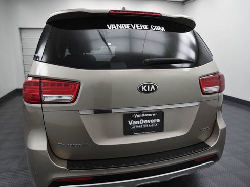 Used 2015 Kia Sedona SX Limited w/ SXL Technology Package image 6