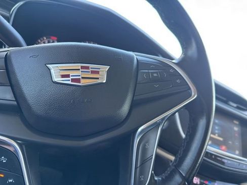 Used 2018 Cadillac XT5 Premium Luxury image 15