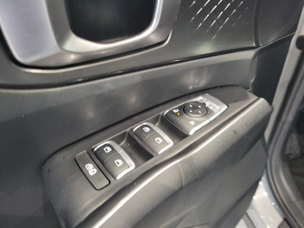 Certified 2025 Kia Sorento S w/ Panoramic Sunroof Package FWD image 17