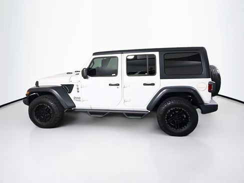 Used 2018 Jeep Wrangler Unlimited Sport S AWD/4WD image 4