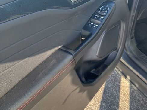 Used 2025 Ford Escape ST-Line image 8