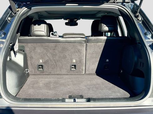 Used 2019 Jeep Cherokee Trailhawk image 27