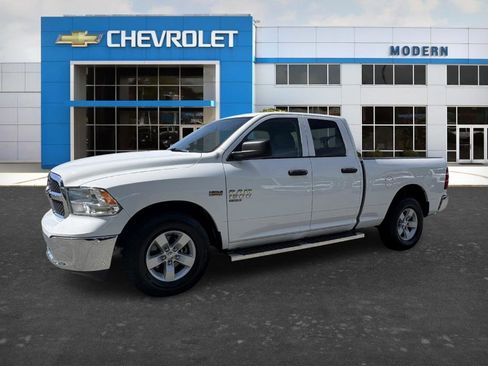 Used 2020 RAM 1500 Tradesman w/ Chrome Appearance Group RWD image 1