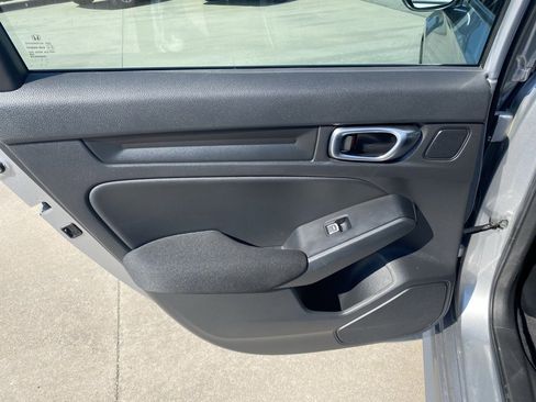 Used 2023 Honda Civic Sport image 14