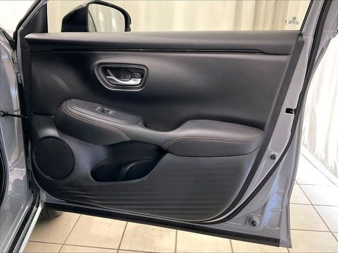 Used 2024 Honda HR-V Sport image 12
