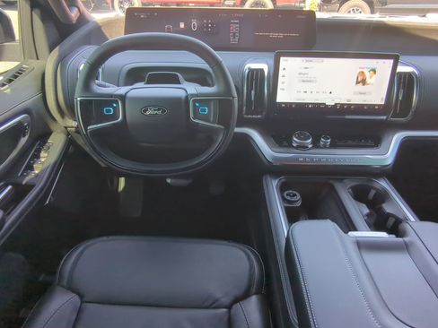 Certified 2025 Ford Expedition Max Platinum w/ Stealth Performance Package image 14