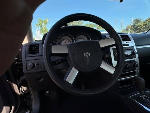 Used 2009 Dodge Charger SE RWD image 38