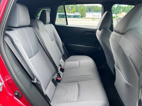 Used 2023 Toyota Corolla Cross AWD Hybrid w/ Moonroof Package image 29