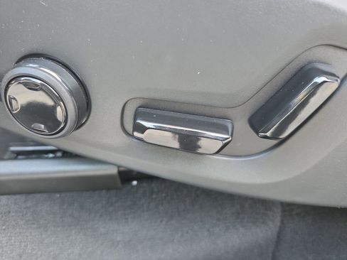 New 2026 Volvo XC90 B6 Ultra w/ Lounge Package image 33