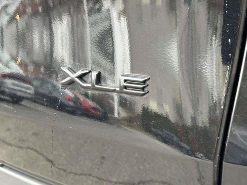 Used 2024 Toyota Grand Highlander XLE image 12