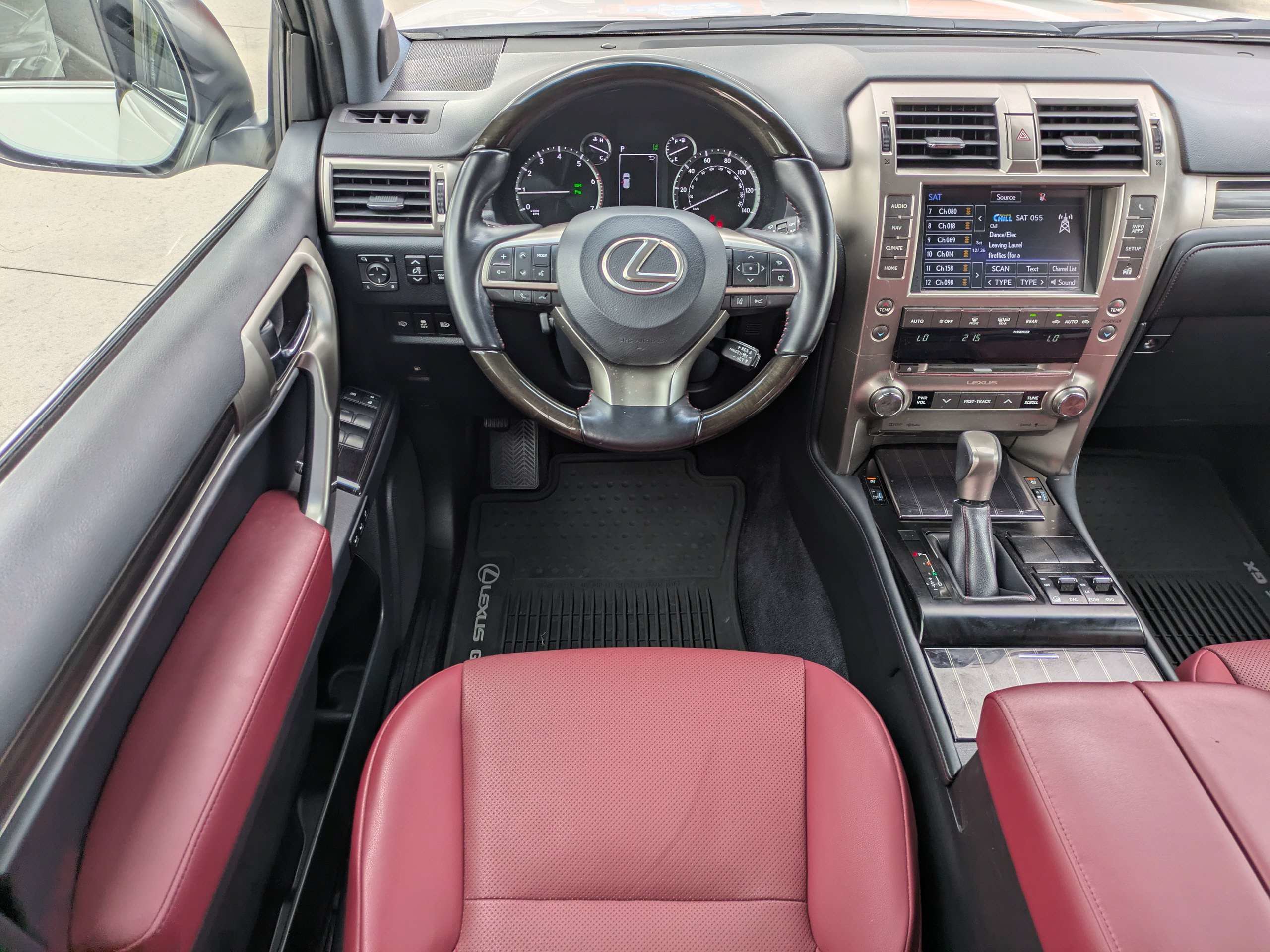 Used 2021 Lexus GX 460 Premium w/ Premium Package AWD/4WD image 14