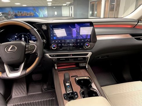 Certified 2025 Lexus RX 450h AWD w/ Convenience Package image 35