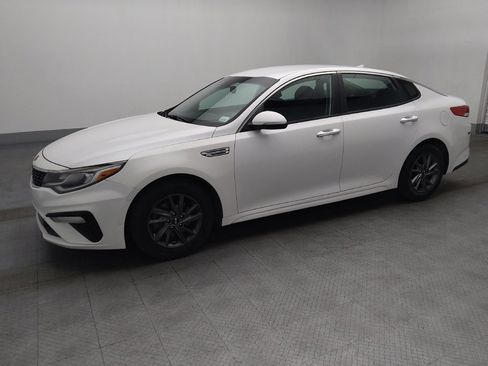 Used 2019 Kia Optima LX image 2