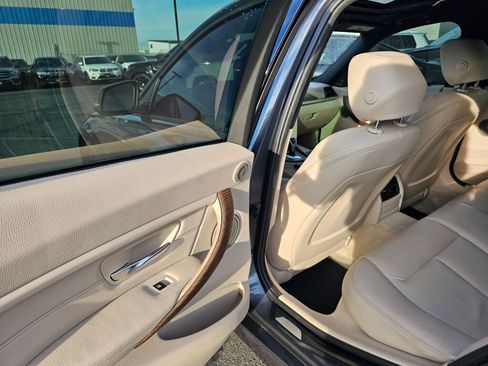 Used 2012 BMW 335i Sedan image 17