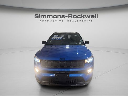 Used 2022 Jeep Compass Altitude w/ Convenience Group image 2