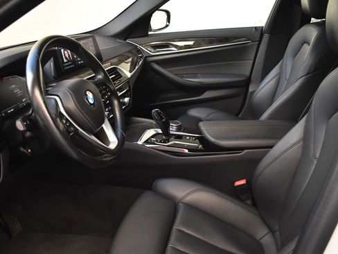 Used 2020 BMW 530i w/ Convenience Package image 20