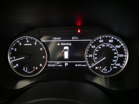 Used 2023 Mitsubishi Outlander SE image 21