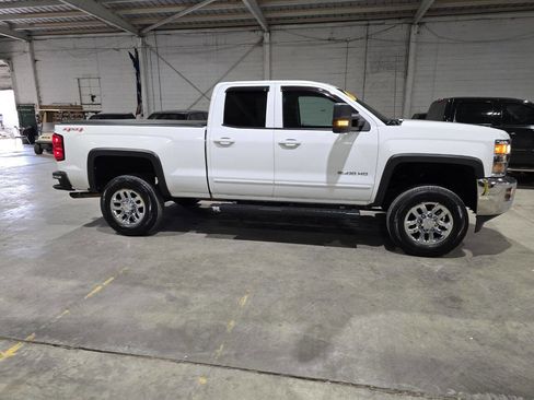 Used 2015 Chevrolet Silverado 2500 LT w/ LT Convenience Package AWD/4WD image 15