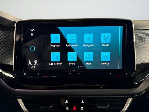 New 2026 Volkswagen Atlas Cross Sport SEL Premium R-Line AWD/4WD image 15